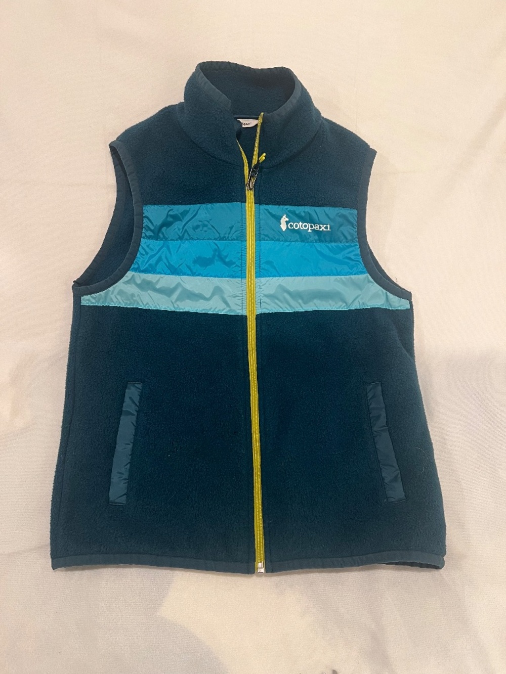 Cotopaxi Womens Teca Striped Fleece Vest Sz Small Forest Green Blue stripes